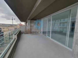 QAWRA - Brand new spacious seafront apartment sold highly finished - For Sale