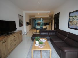 MGARR- MODERN SPACIOUS THREE BEDROOM APARTMNET WITH SIDE COUNTRY VIEWS.