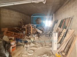 MOSTA- LARGE 4B COMMERCIAL SPACE WITH BACK YARD FOR BUSINESS FOR-SALE
